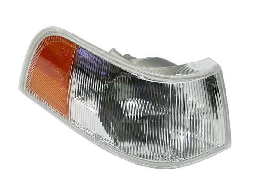 Volvo Turn Signal Light - Front Passenger Side 9178230 - Proparts 34430214